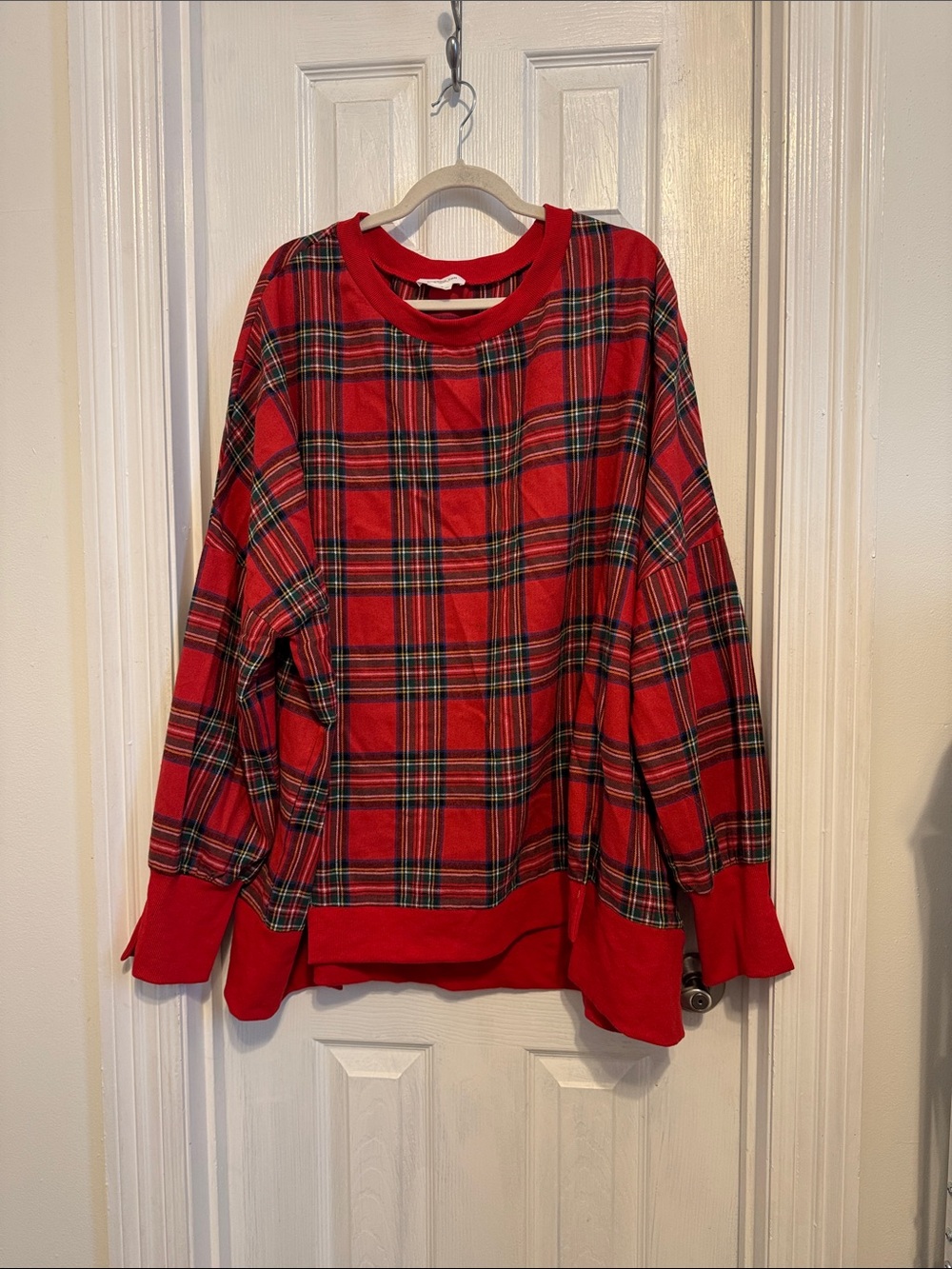 Chic Soul Light Weight Oversized Plaid Sweatshirt